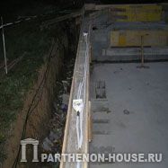 Строительство бетонного бассейна. Прокладка электропроводки.